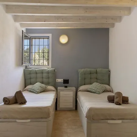 Paci Nyaraló Santa Eularia des Riu