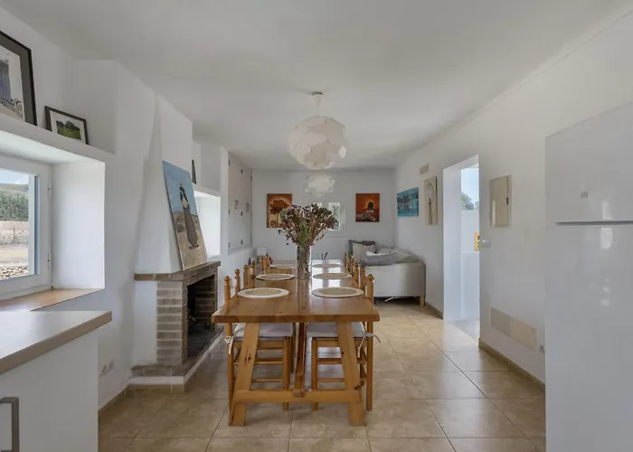 Paci * Santa Eularia des Riu