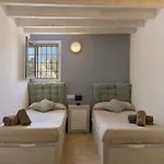 Paci * סנטה אאולריה דס ריו
