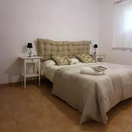 Paci * Santa Eularia des Riu