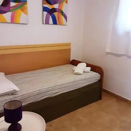 Paci Santa Eularia des Riu