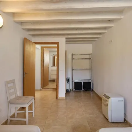 Paci Nyaraló Santa Eularia des Riu